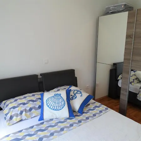 30244 - Visnja Silver Apartment *